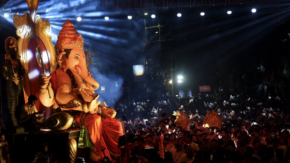 Nagpur gears up for Ganesh Chaturthi with grand idol procession