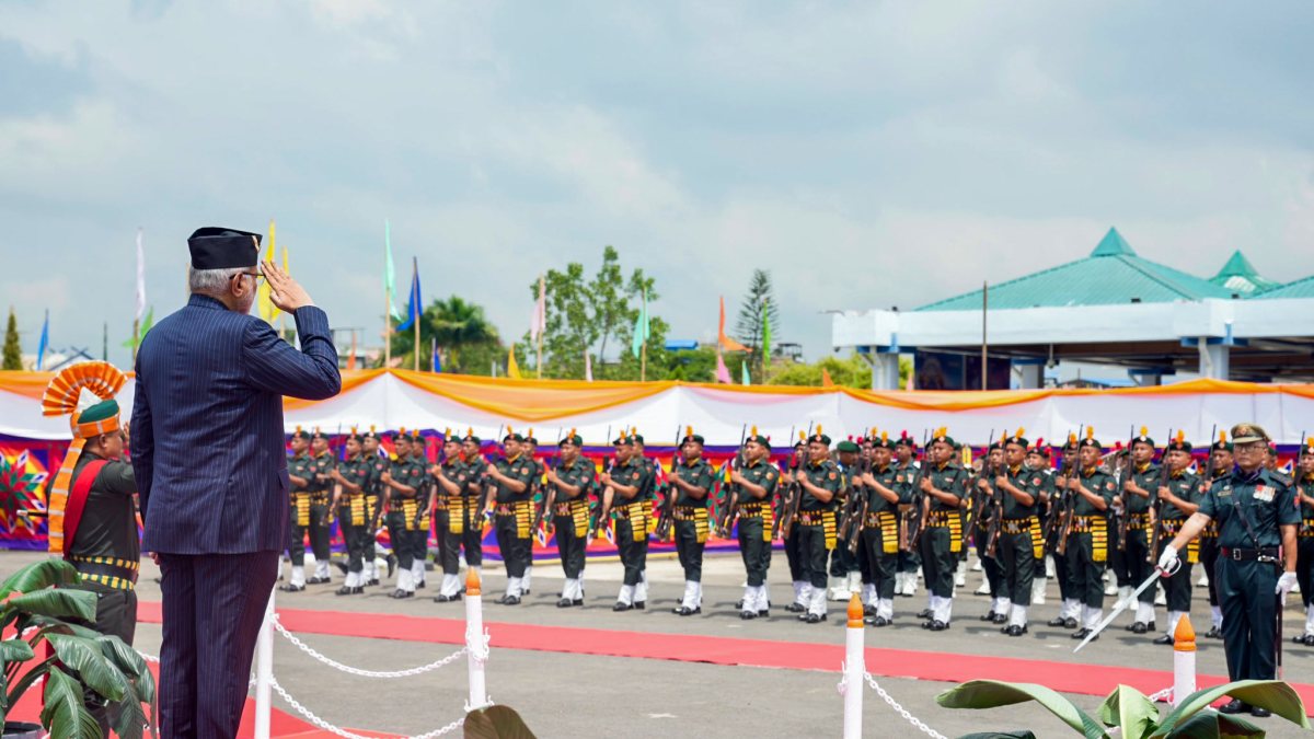 VP receives guard of honour on Imphal arrival