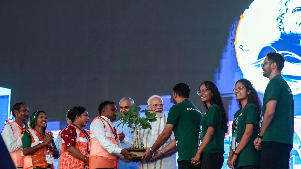 Modi felicitated at Viksit Bharat event in Vadodara