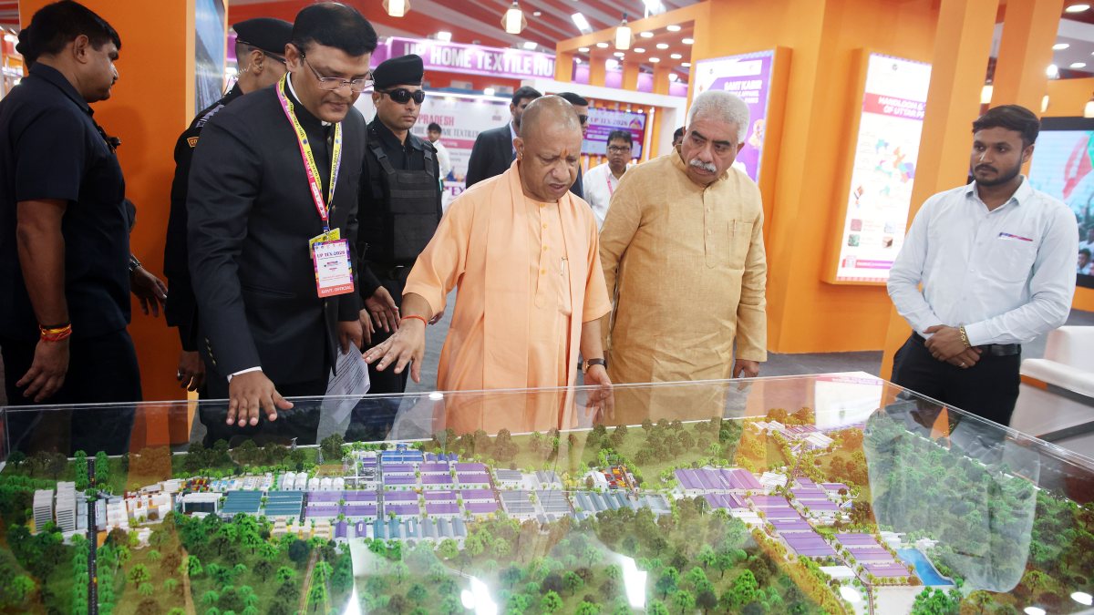 UP CM inaugurates Textile Conclave 2026 in Lucknow