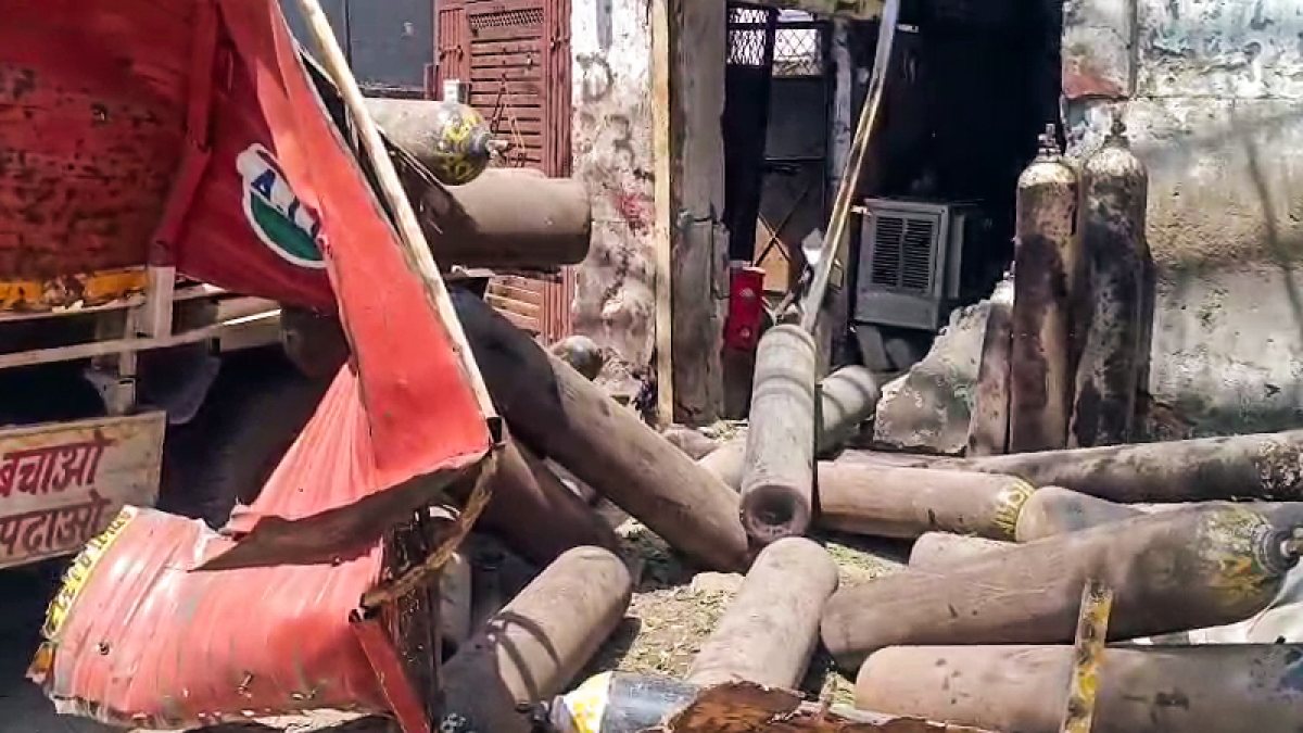 One dead in oxygen cylinder blast at Okhla Phase I