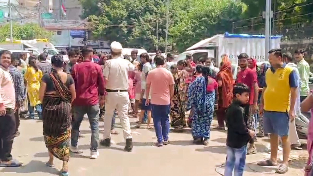 One dead in oxygen cylinder blast at Okhla Phase I