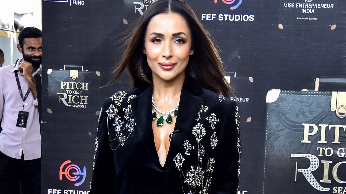 Malaika Arora poses on Pitch to Get Rich S2 set in Mumbai