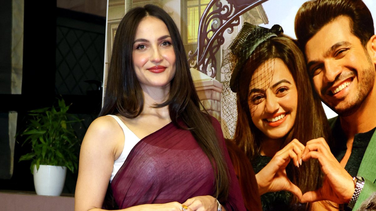 Elli AvrRam poses at Chumbak screening in Mumbai