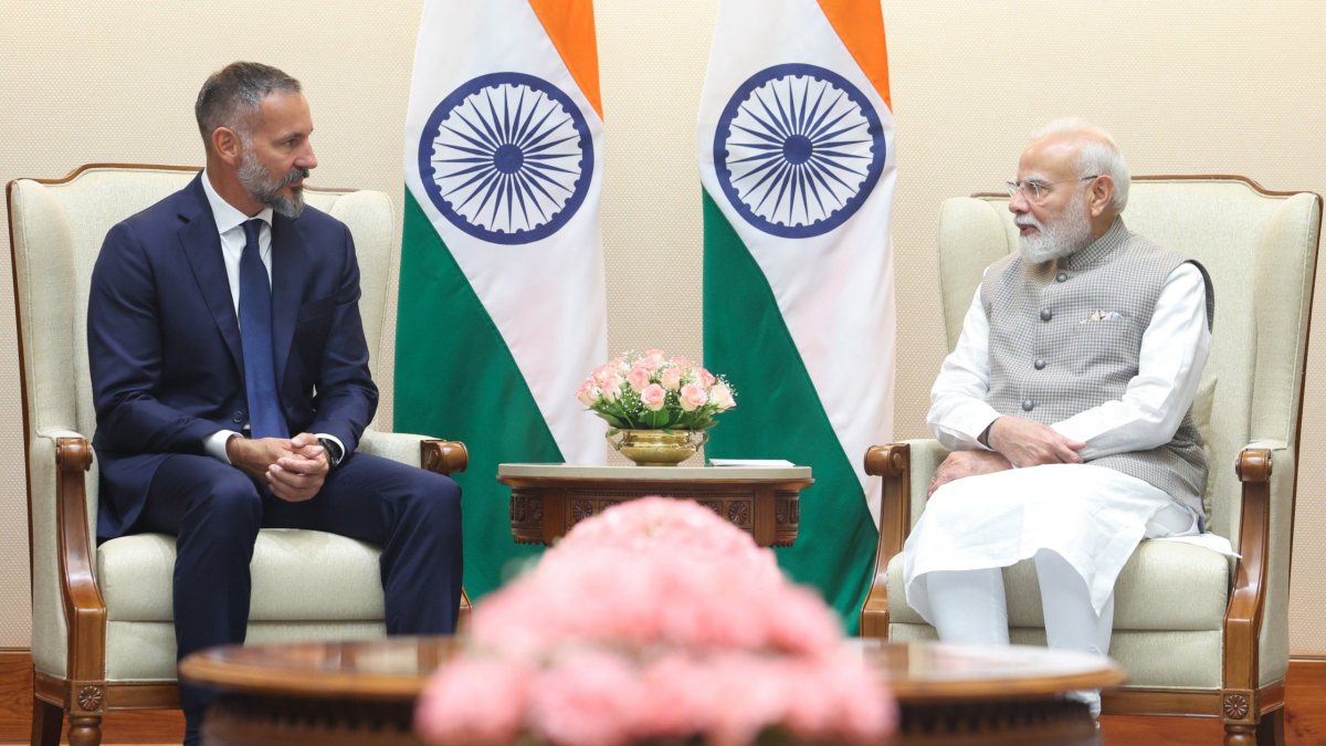 Aga Khan V meets PM Modi in New Delhi