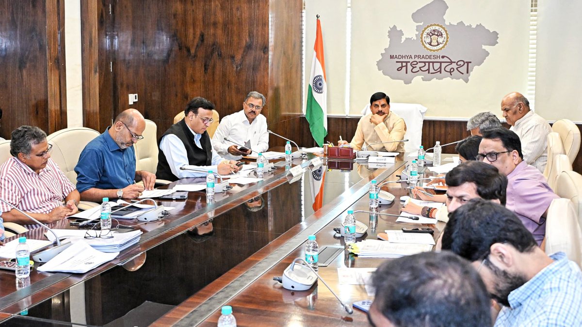 MP CM Mohan Yadav chairs meeting on Seva Se Sankalp Abhiyan