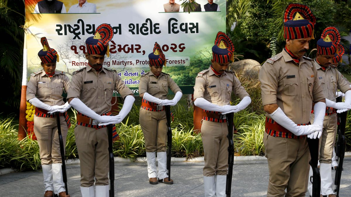 Gandhinagar forest staff honor martyrs on National Forest Martyrs Day