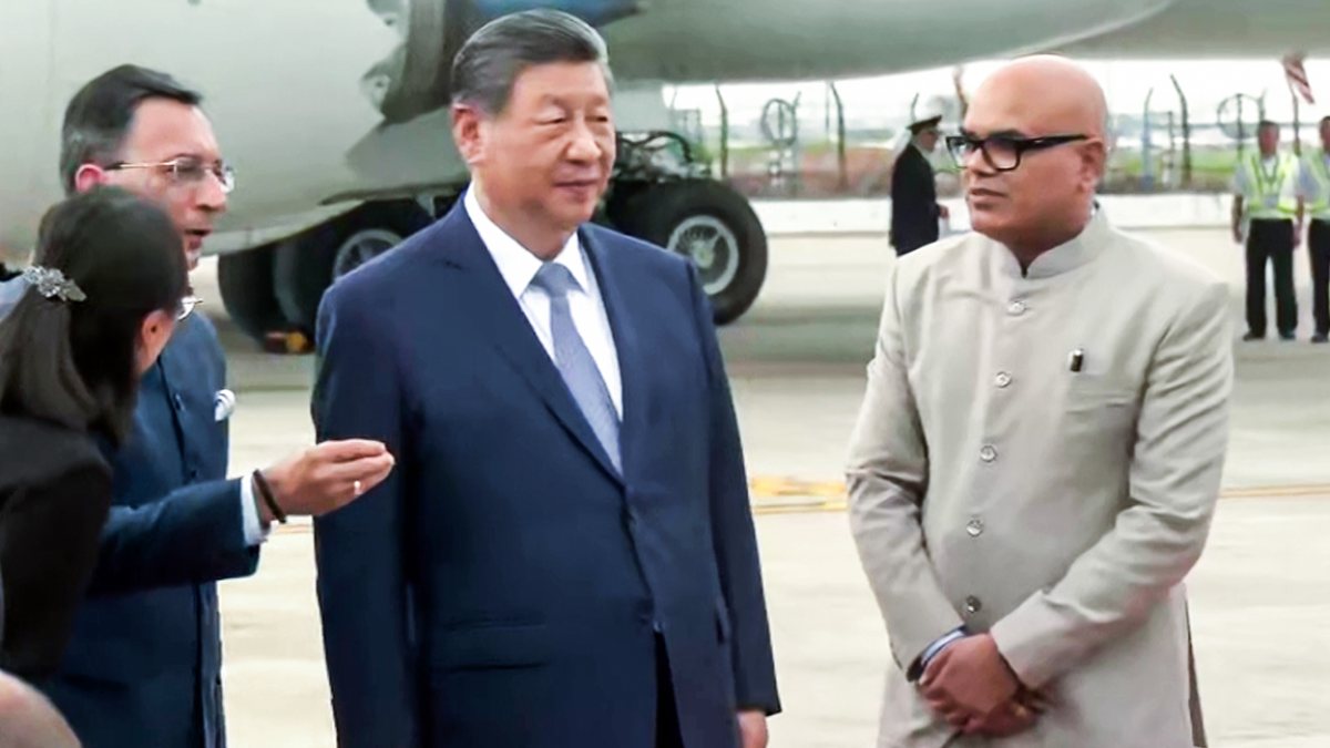 Chinese president Xi Jinping arrives in Delhi for BRICS summit