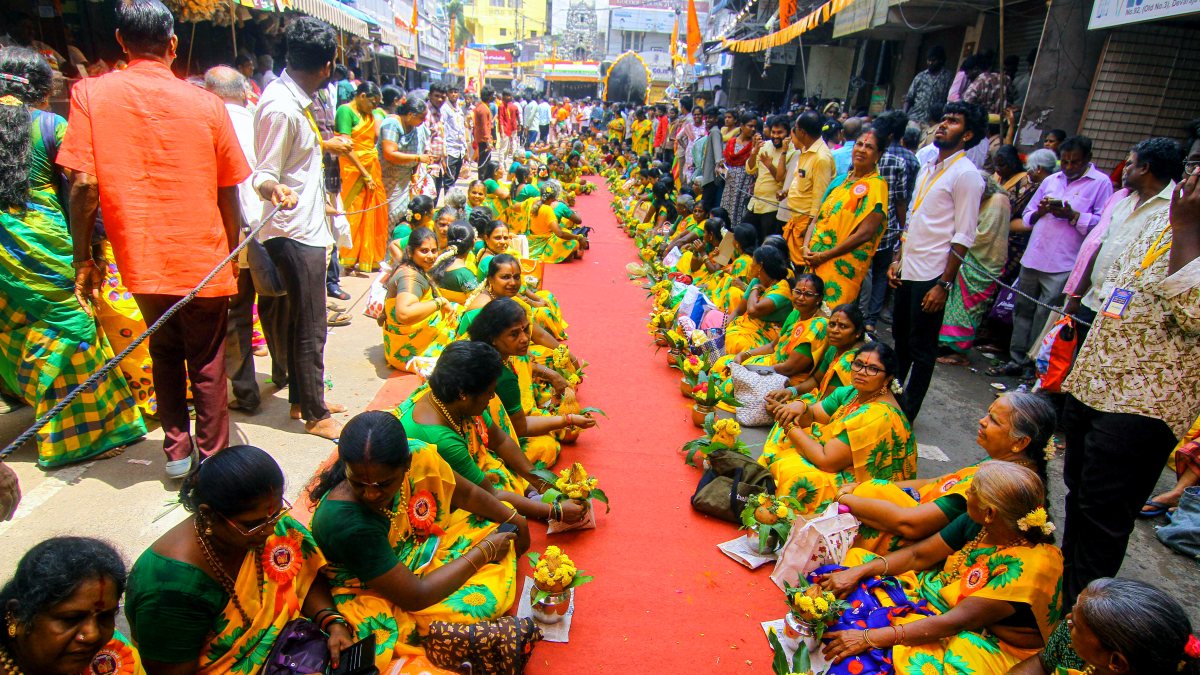 Devotees join Tirupati Utsava procession in Chennai