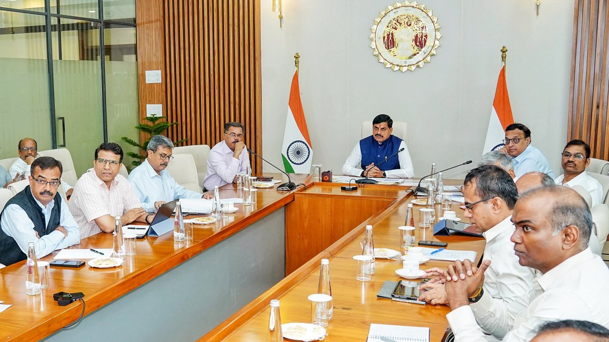MP CM Mohan Yadav chairs Seva Sankalp Abhiyan review meeting