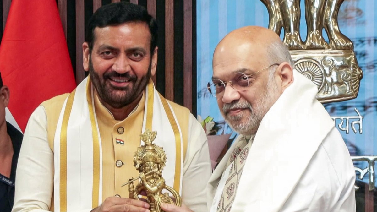 Haryana CM felicitates Amit Shah at Kishau project MoU signing