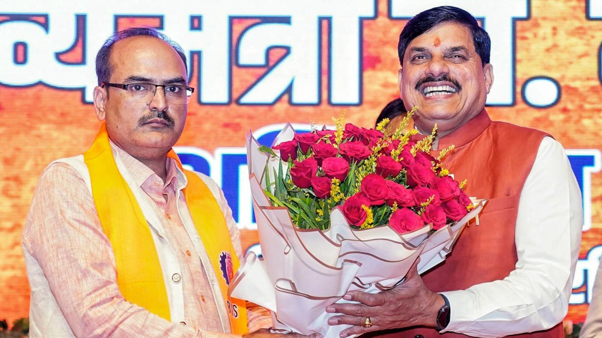 MP CM Mohan Yadav felicitated on National Engineers Day in Bhopal