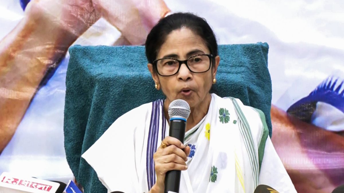 Mamata Banerjee addresses press conference in Kolkata