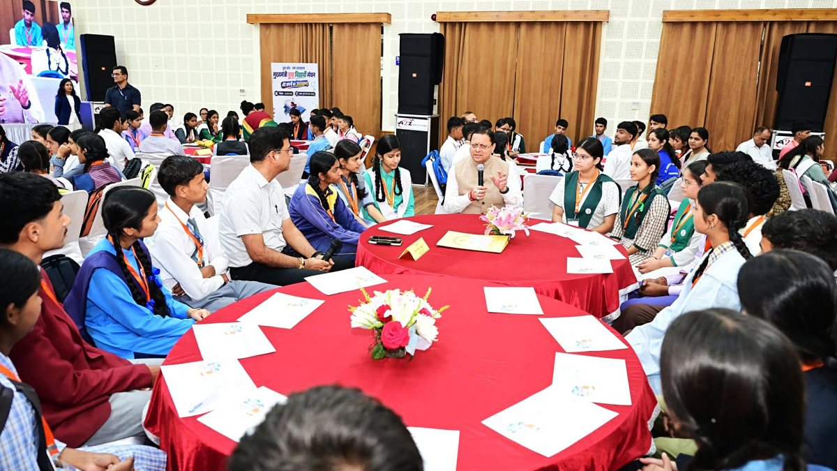 Uttarakhand CM Dhami meets 140 winners of youth competition in Dehradun