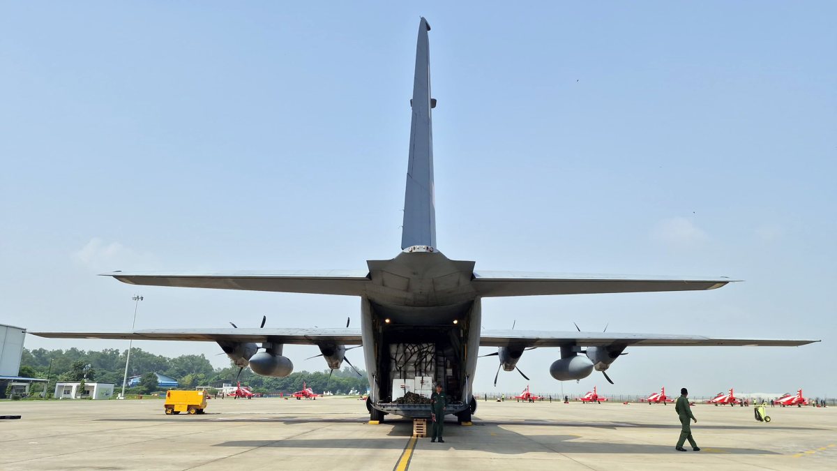India sends 11 tonnes of relief material to Nepal