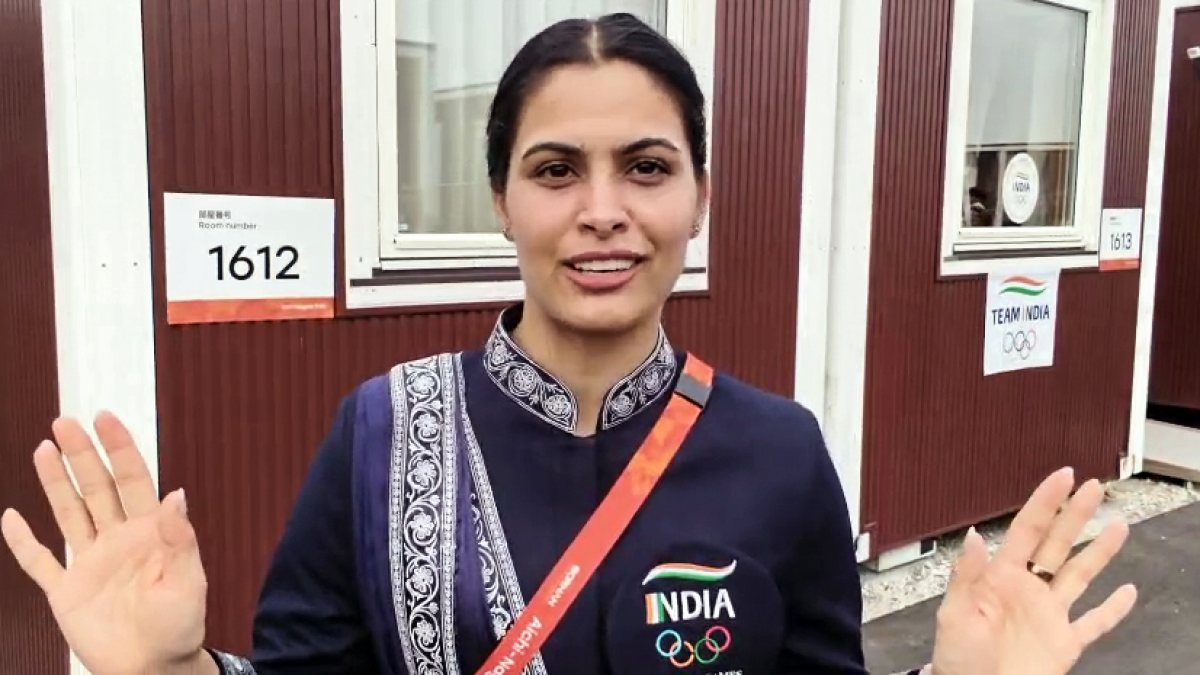 Manu Bhaker chosen as India's flag-bearer for Asian Games 2026