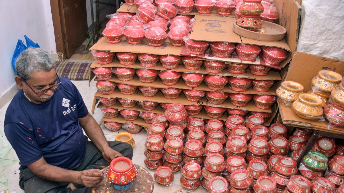 Man prepares Garba pot ahead of Navratri in Surat