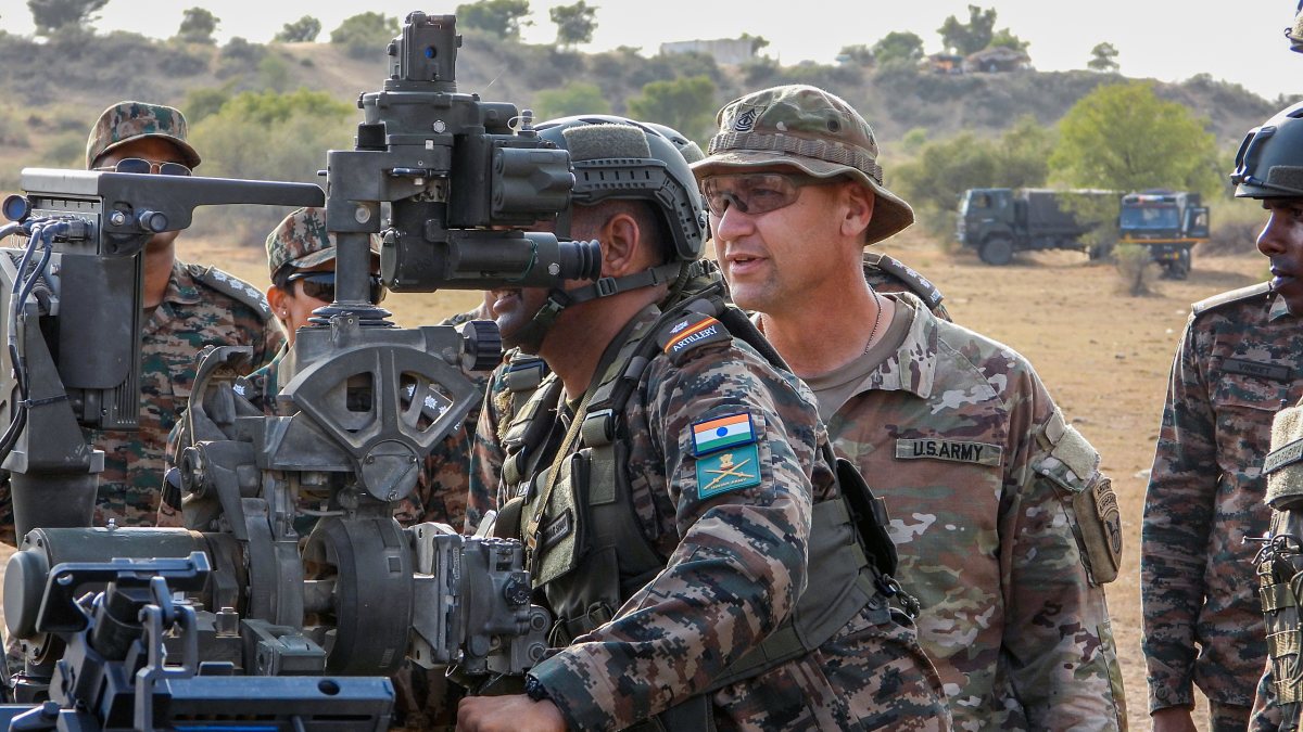 Indian and US soldiers fire M777 howitzer at Yudh Abhyas 2026
