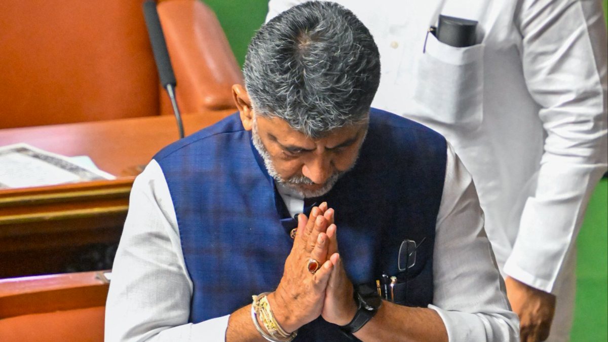 Karnataka CM greets assembly ahead of Kasturirangan report session