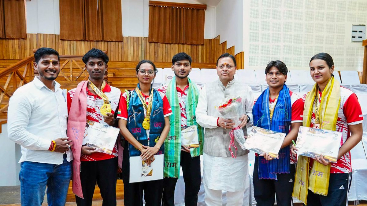 Uttarakhand CM Dhami meets taekwondo champions in Dehradun
