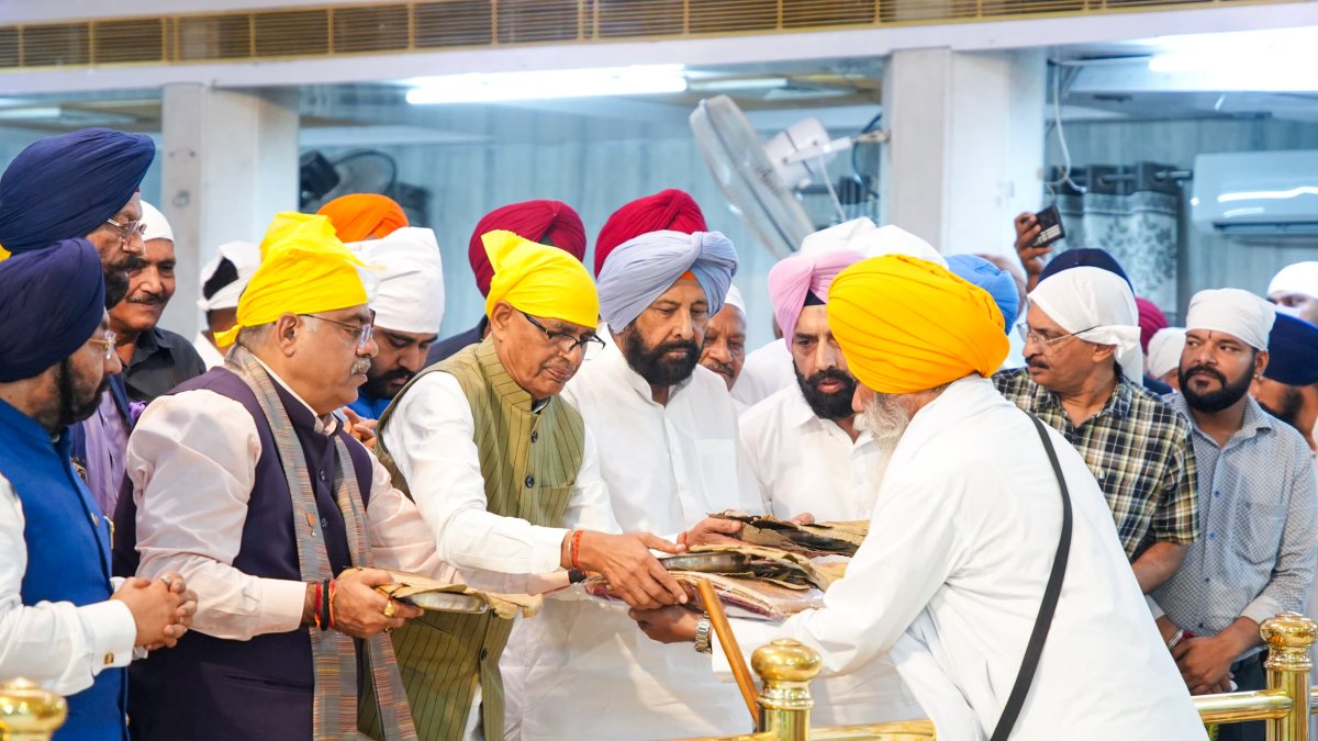 Chouhan visits Takht Sri Damdama Sahib with BJP leaders