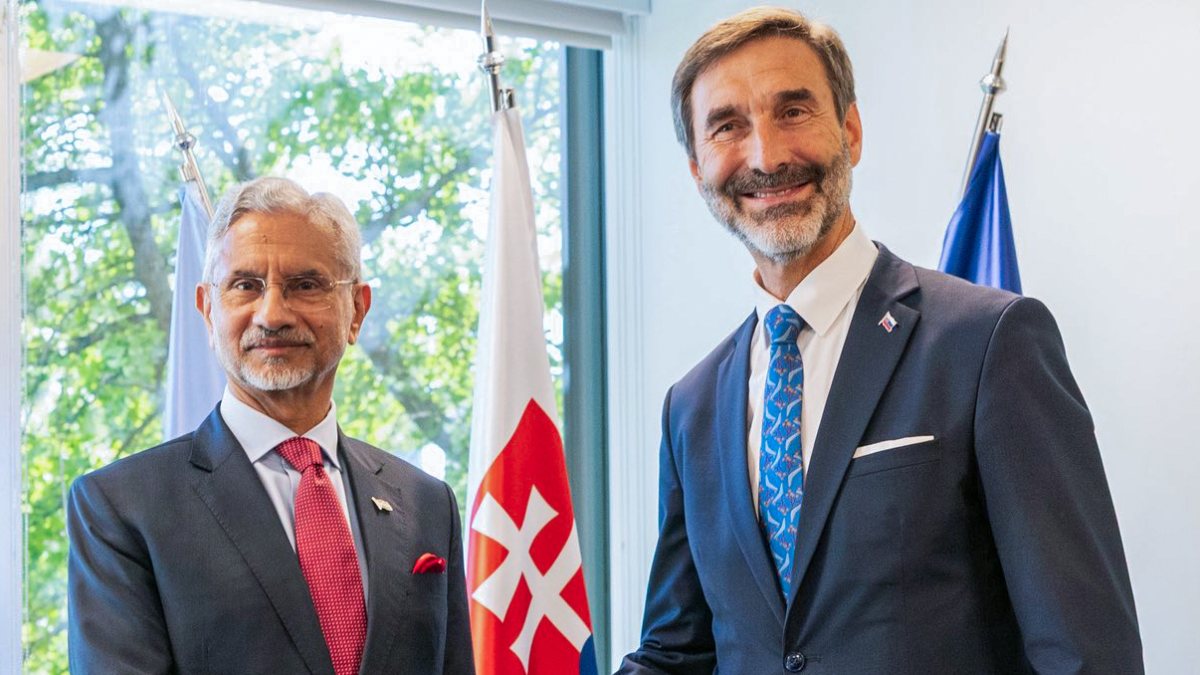 Jaishankar meets Slovakia minister at V4 India meeting in New York