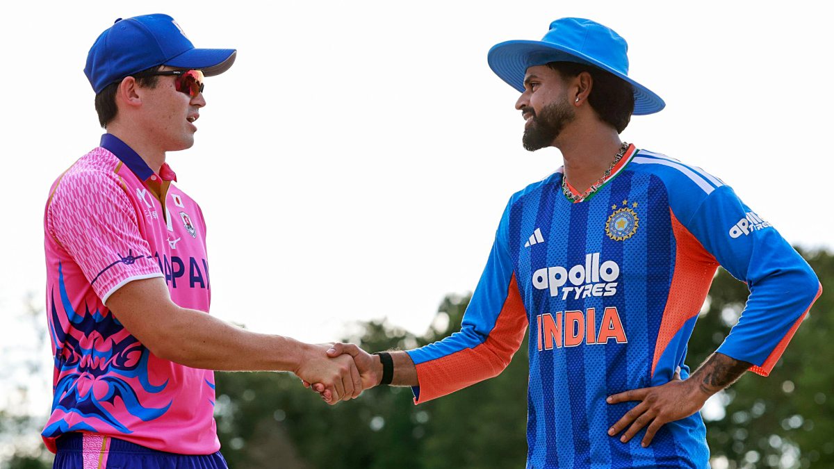Jaishankar shares photo of India and Japan captains at T20I