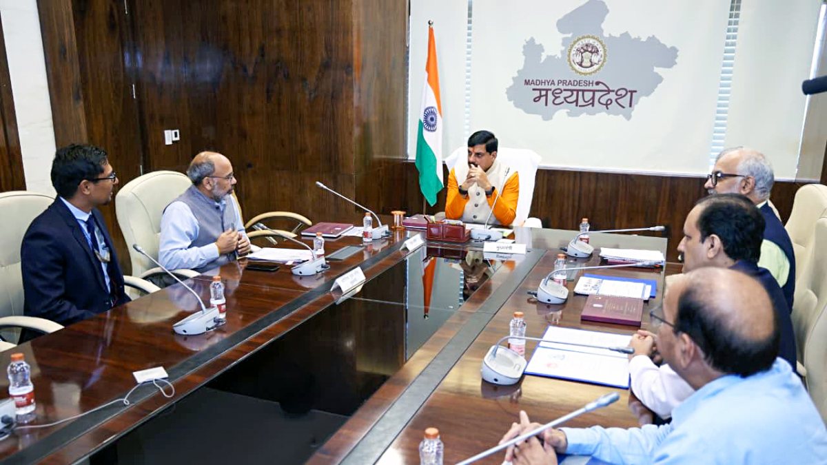 MP CM Mohan Yadav chairs meeting on university MoU in Bhopal