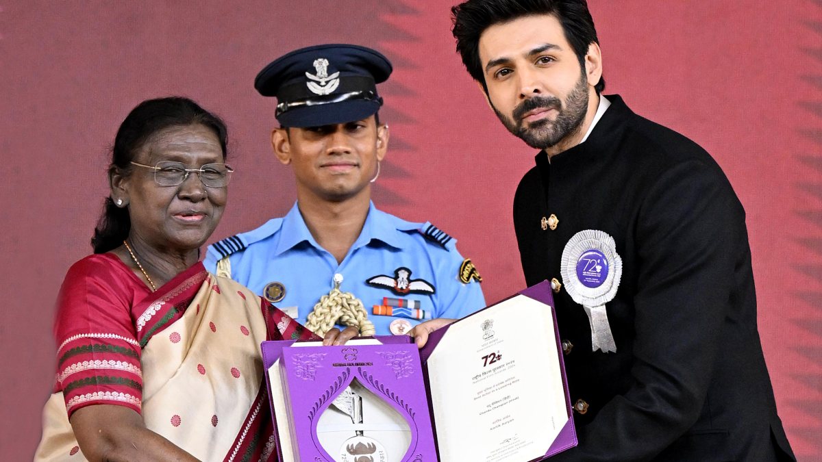 Kartik Aaryan wins best actor at 72nd National Film Awards