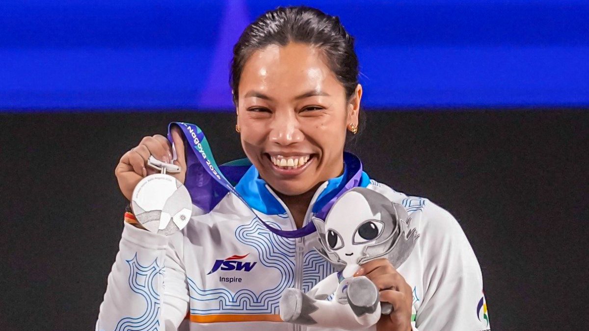 PM Modi congratulates Mirabai Chanu on Asian Games silver