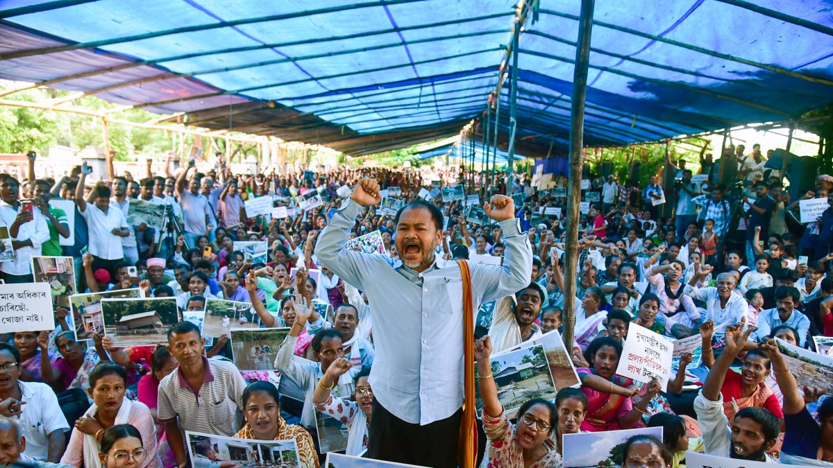 Akhil Gogoi leads flood relief protest in Guwahati