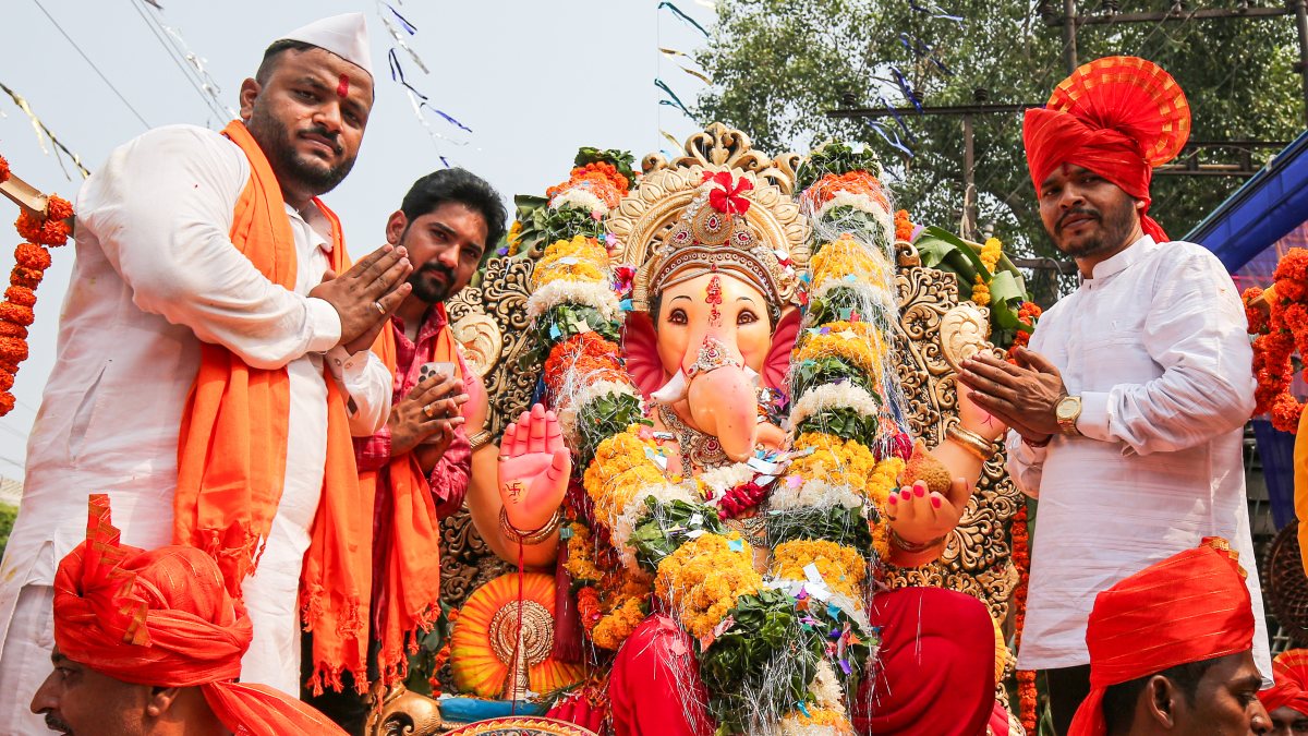 Maharashtrian community celebrates Ganesha Visarjan in Amritsar