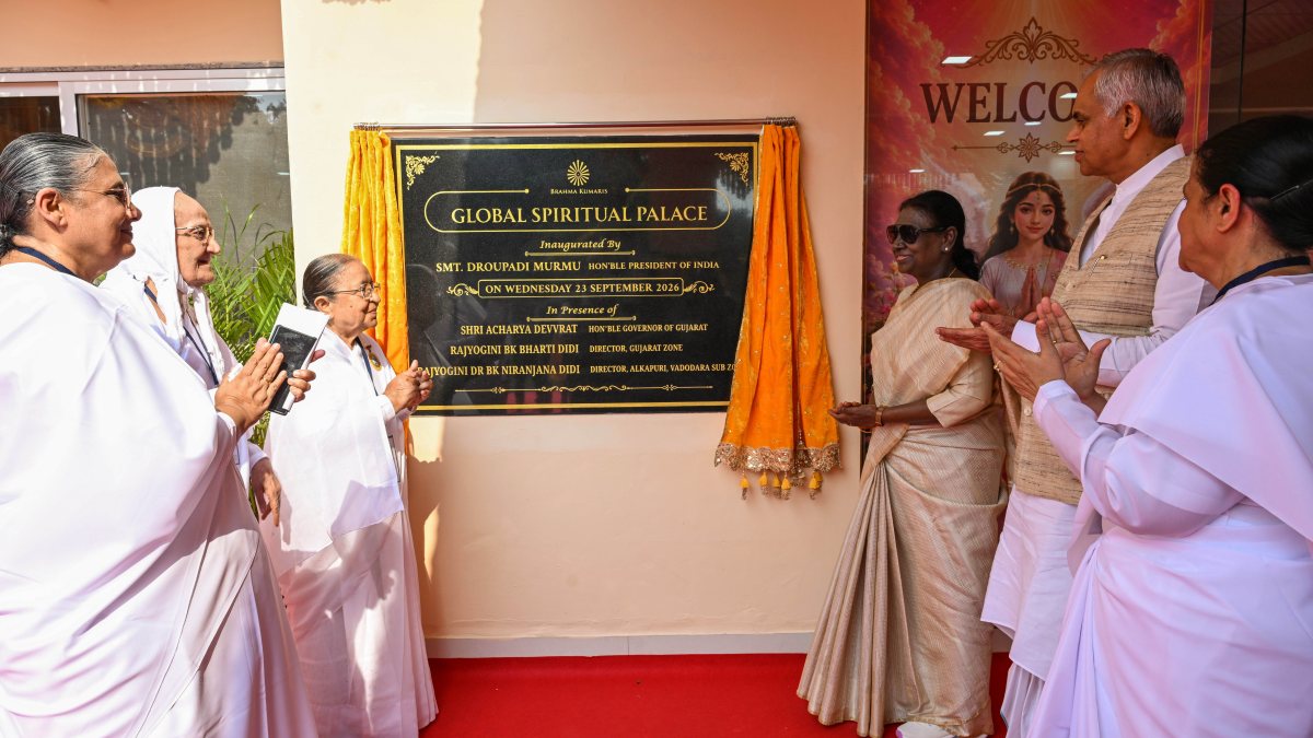 President Murmu unveils plaque at Global Spiritual Palace retreat centre in Vadodara