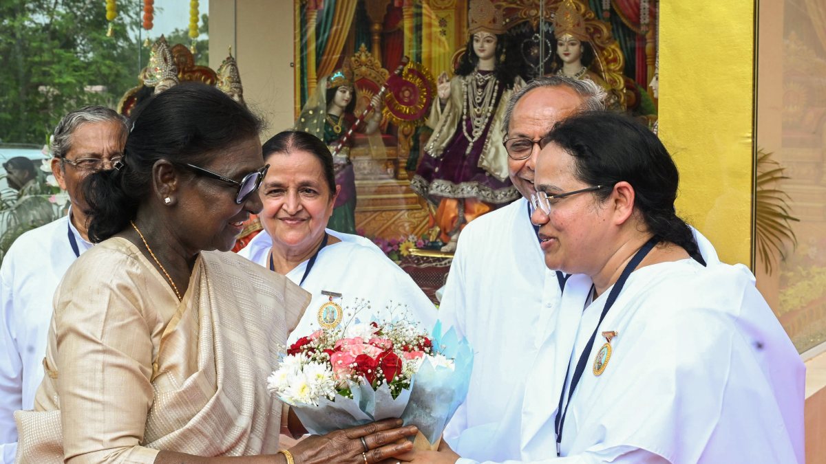 President Murmu attends Brahma Kumaris event in Vadodara