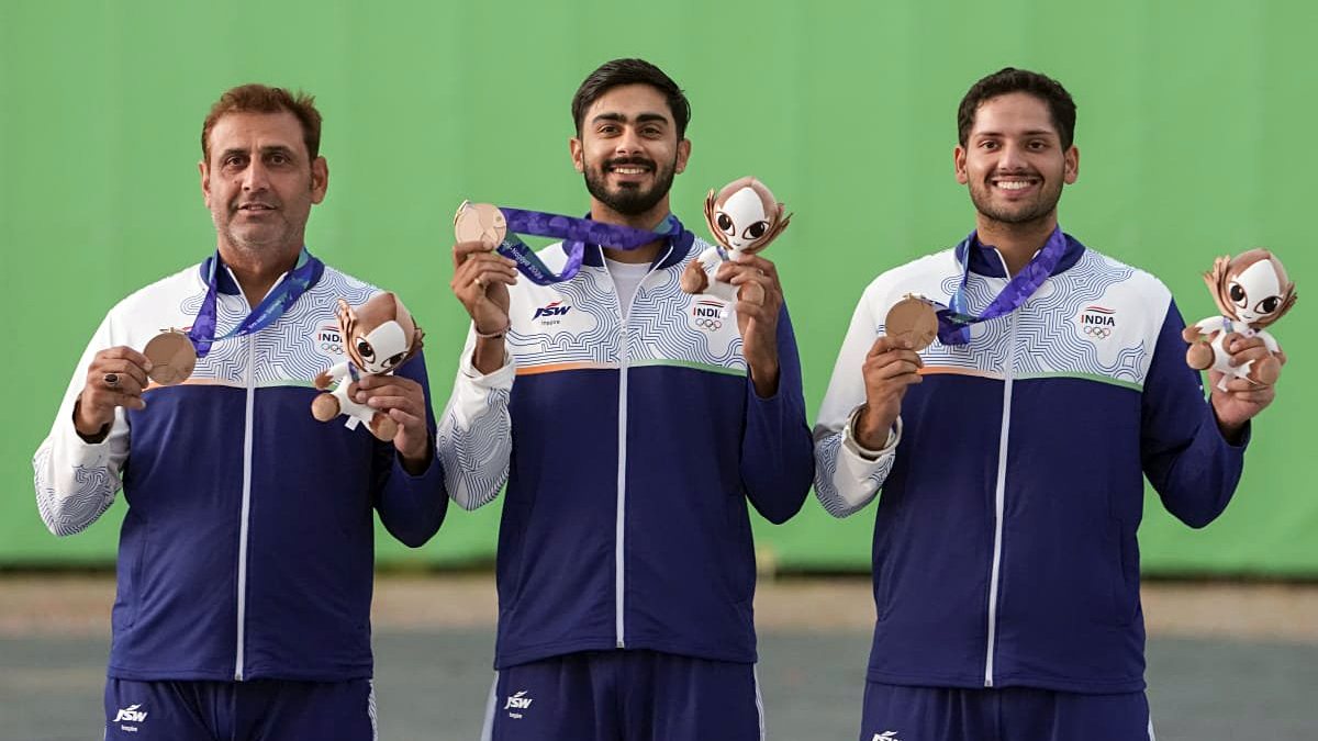 PM Modi congratulates skeet team on Asian Games bronze
