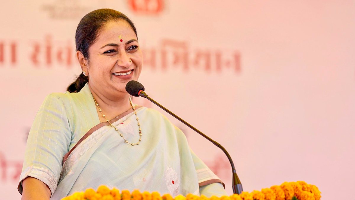 Delhi CM Rekha Gupta inaugurates Ayurvedic hospital in Shalimar Bagh