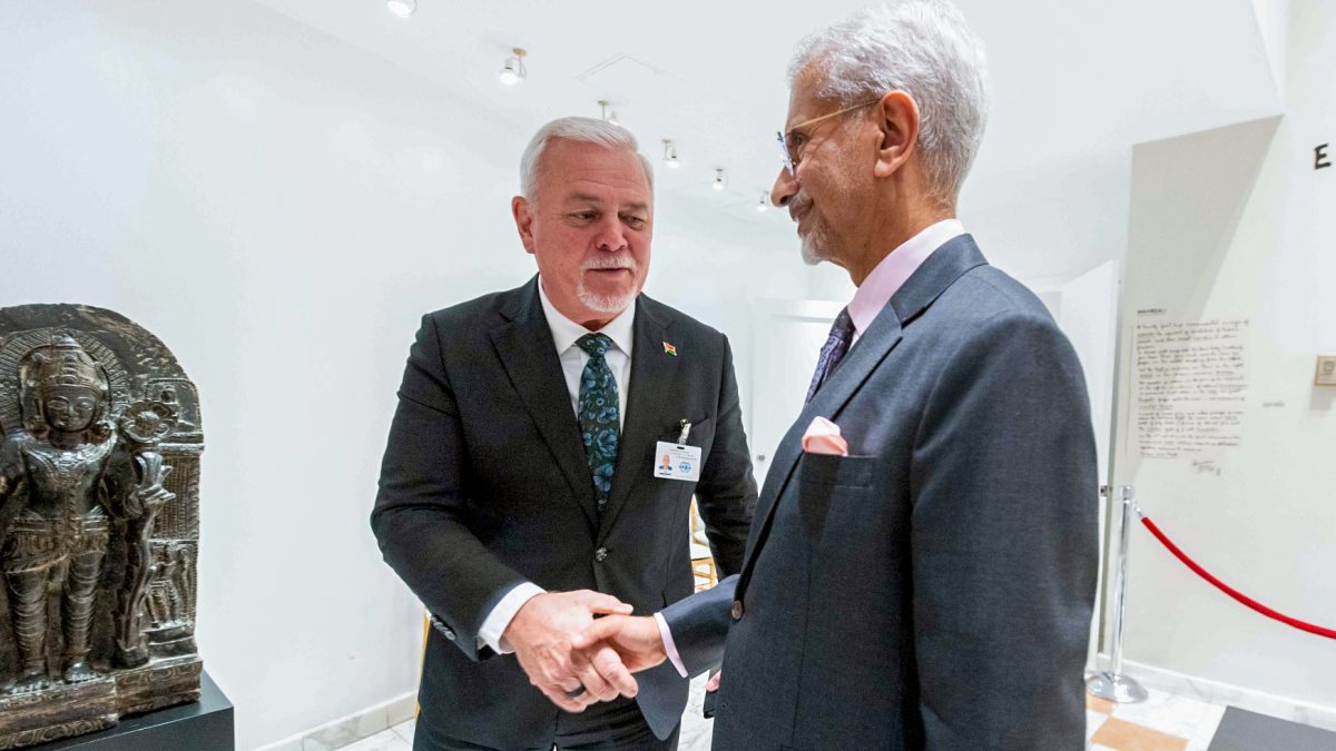 Jaishankar meets Vanuatu health minister at UNGA sidelines
