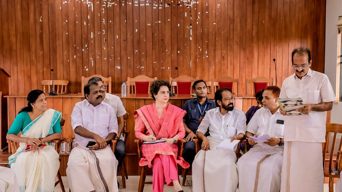 Priyanka Gandhi meets UDF committee members in Wayanad