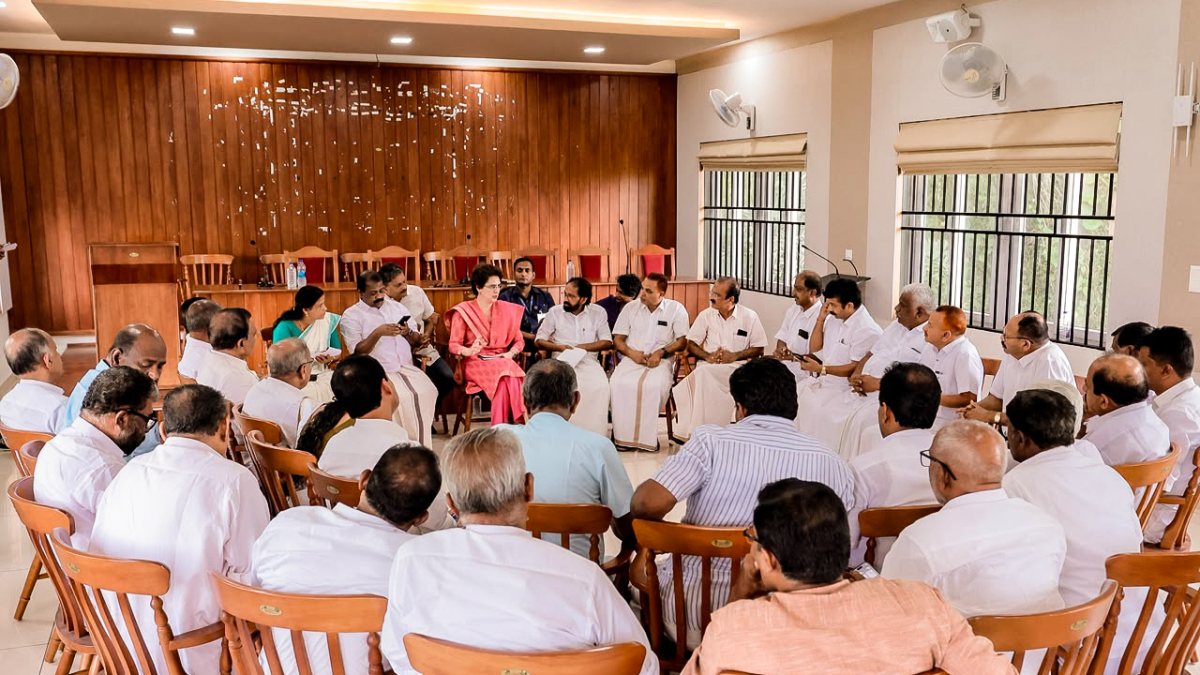 Priyanka Gandhi meets UDF committee members in Wayanad