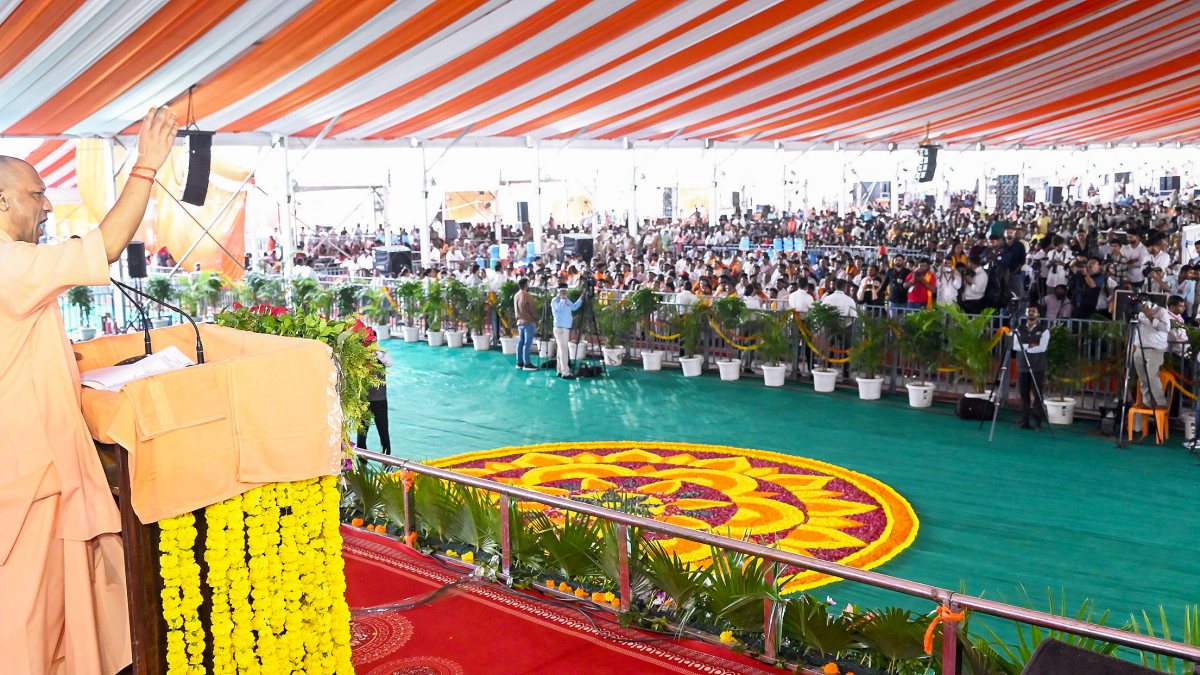 Yogi Adityanath lays foundation stone for Lucknow housing projects