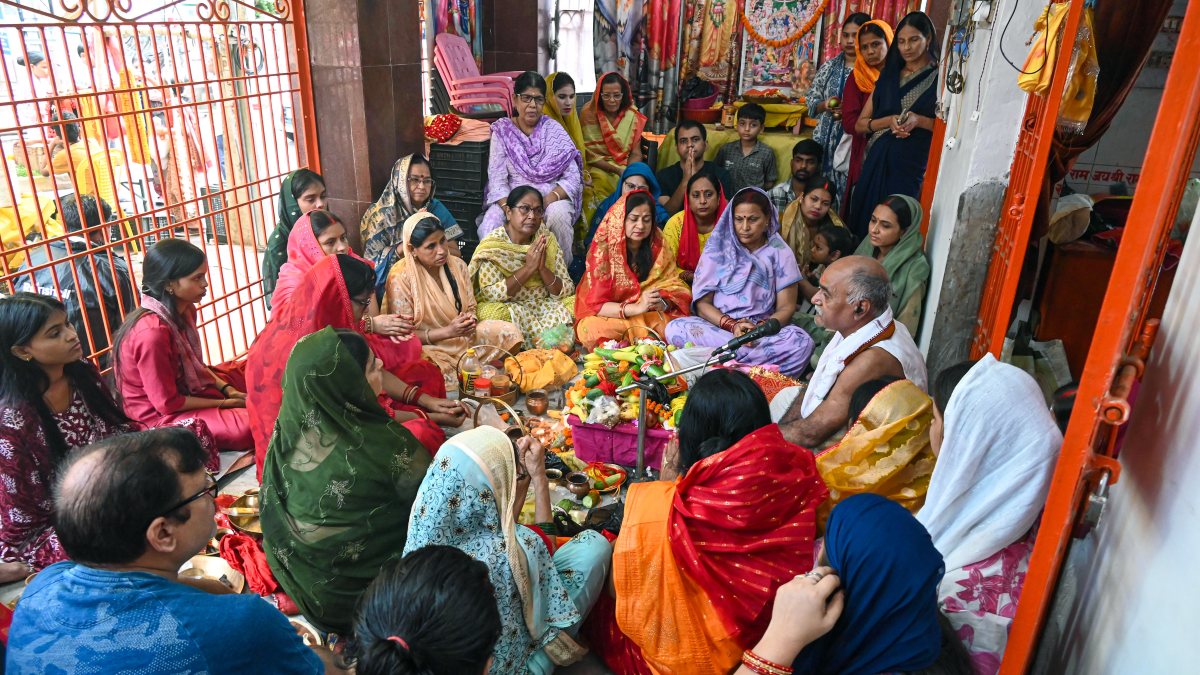 Devotees perform rituals at Patna temple on Anant Chaturdashi