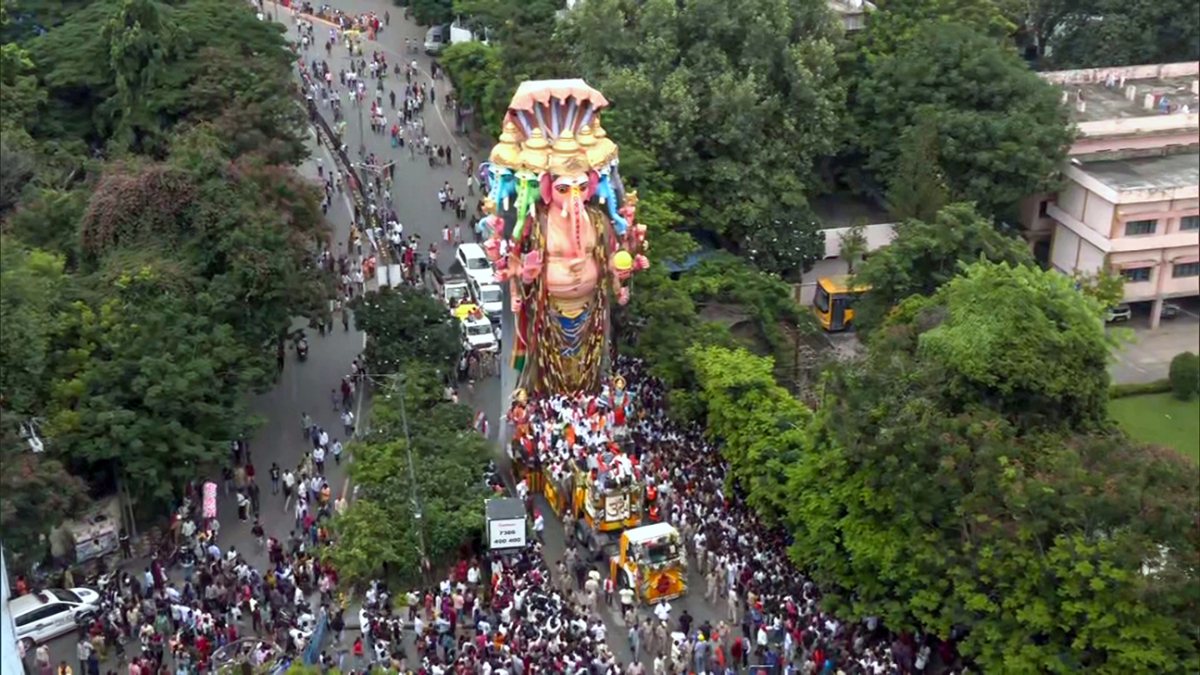 Devotees carry Ganesh idol in Hyderabad Shobha Yatra