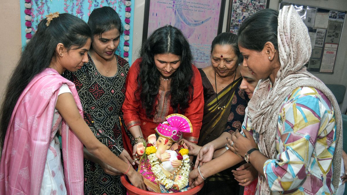 Ganesh idol immersed in water tub at Surat hospital