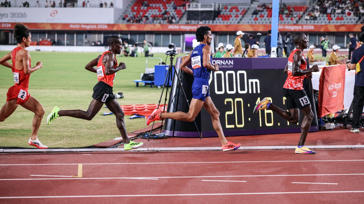 Gulveer Singh wins silver in men's 10,000m at Asian Games 2026