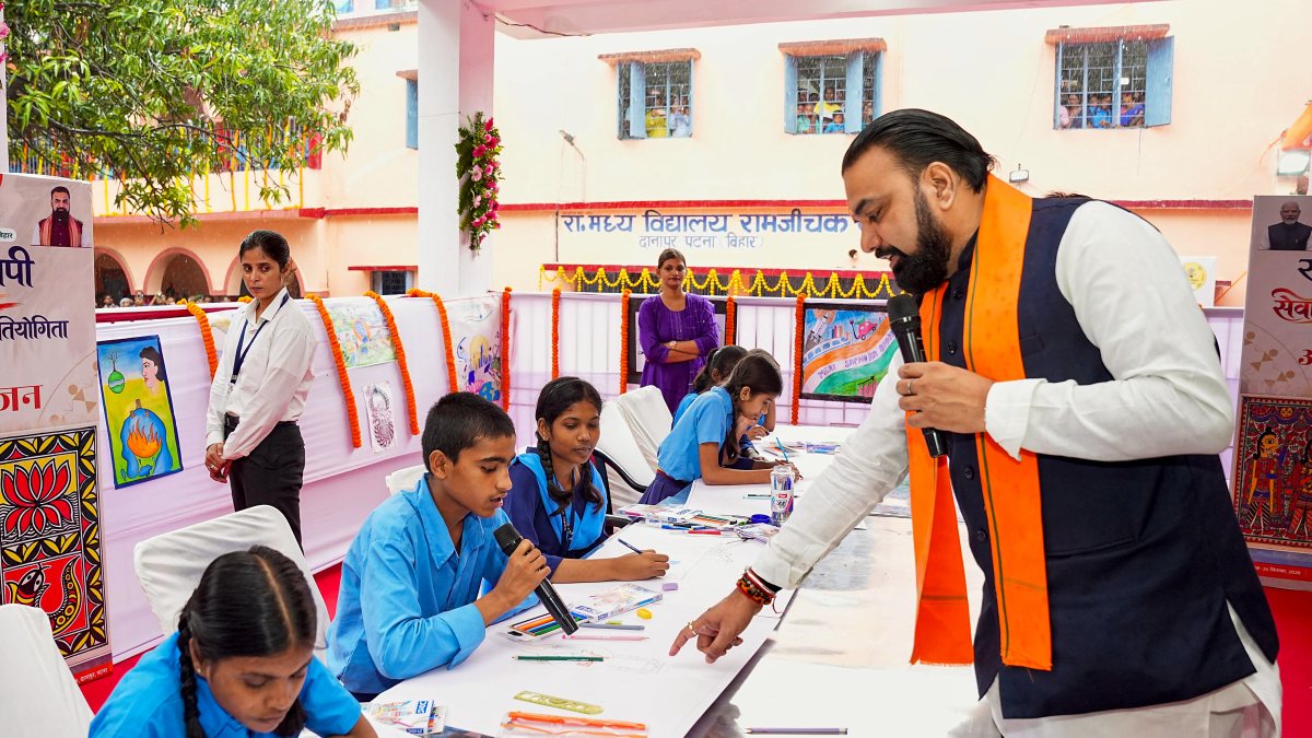 Bihar CM Samrat Choudhary interacts with students at Patna school