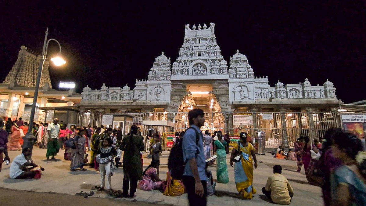 Devotees offer prayers at Thoothukudi Perumal temple
