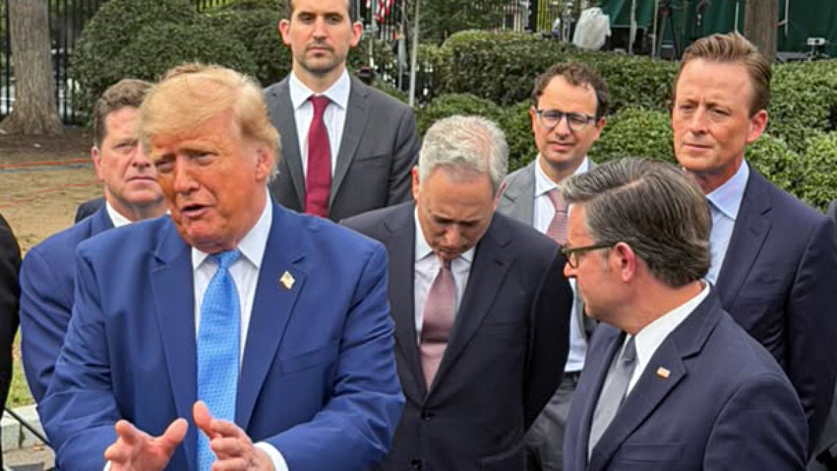 Trump signs order renaming AI to Super Intelligence