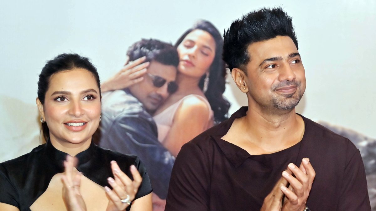 Dev Adhikari and Subhashree Ganguly promote DeSu7 in Agartala