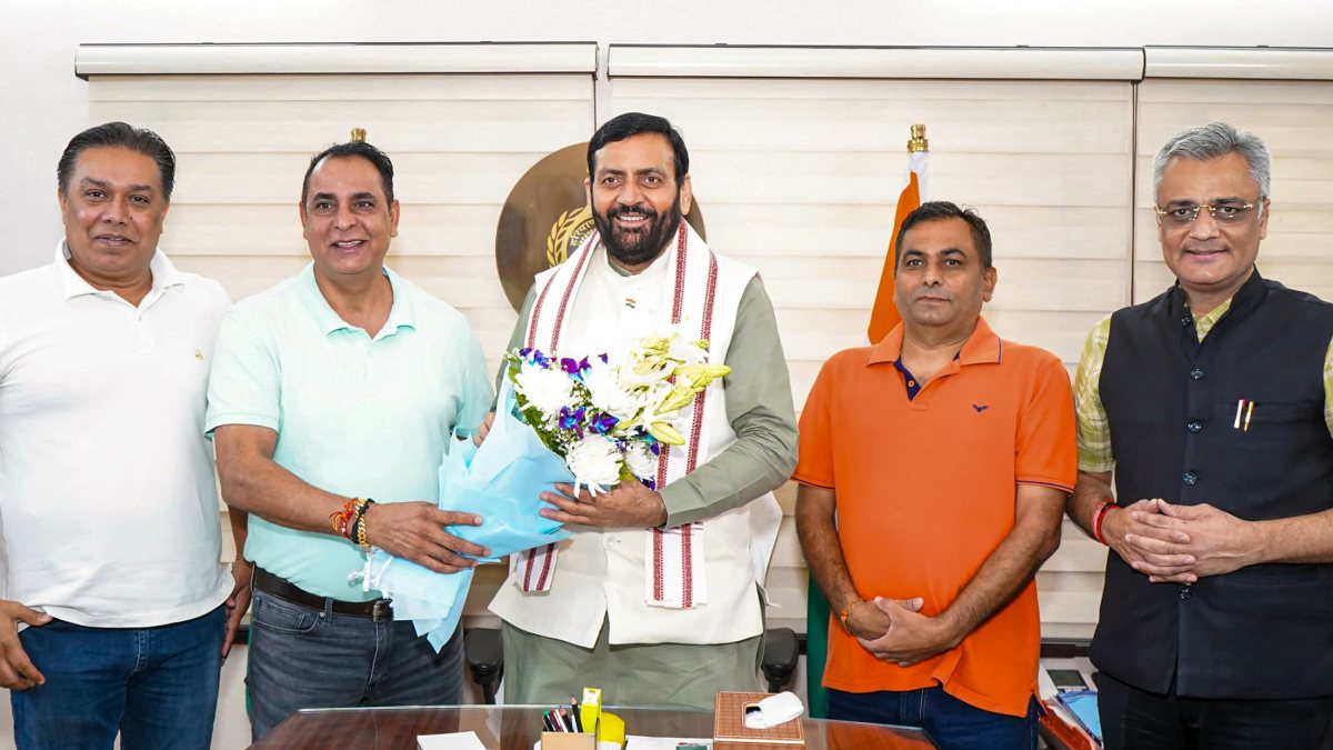 Haryana CM Nayab Singh Saini meets Spain foundation members