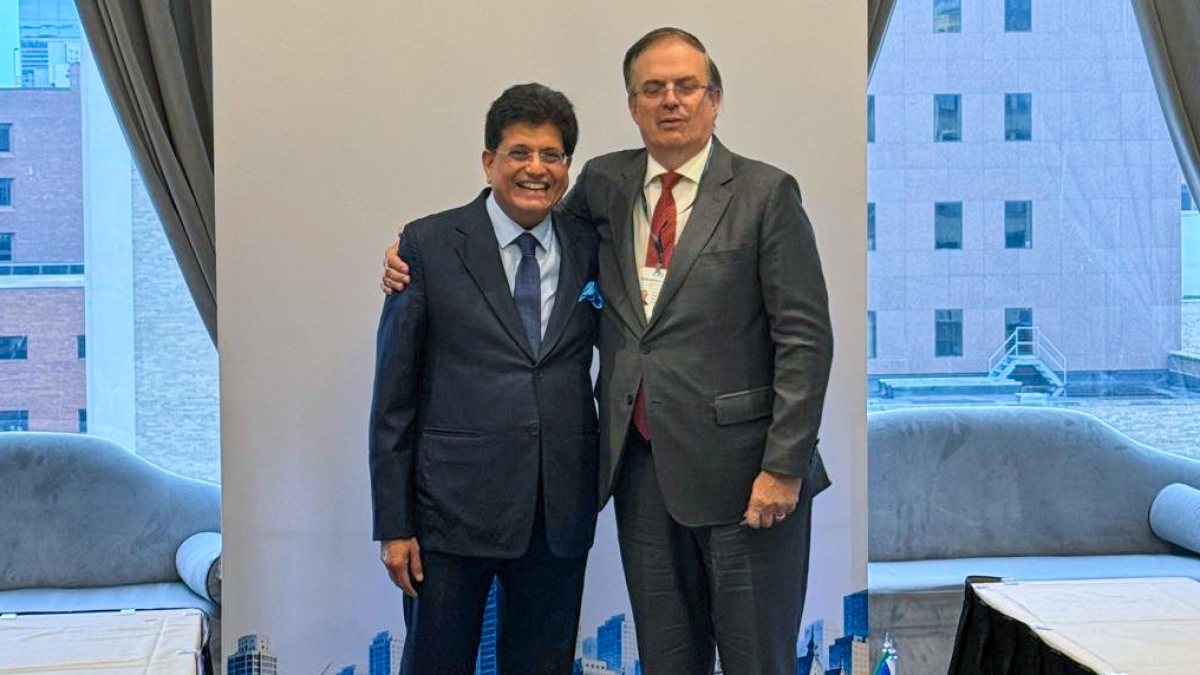 Piyush Goyal meets Mexico economy secretary at G20 in Milwaukee